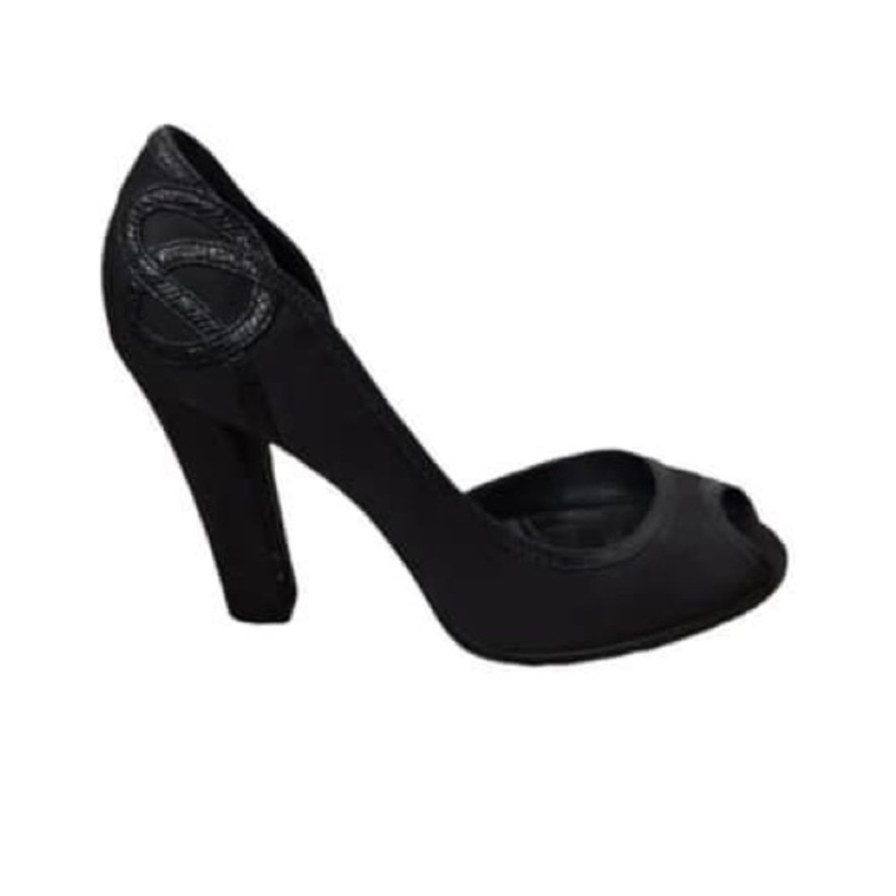 Euc FENDI size 41 

Fendi Black O'Dorsay Open Toe Pump Heels 

Ns/np home